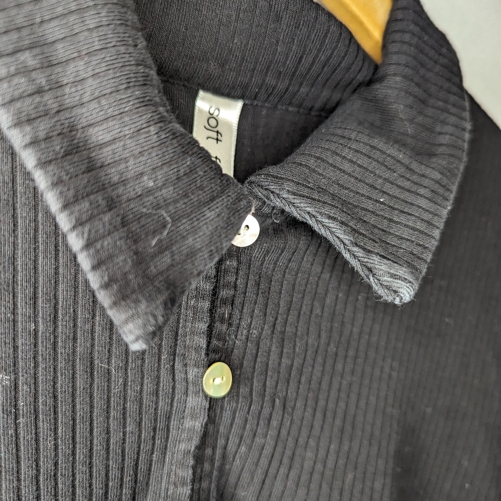 Soft Focus Black Ribbed Collared Ruffled Button Cardigan Size XL - Picture 3 of 13